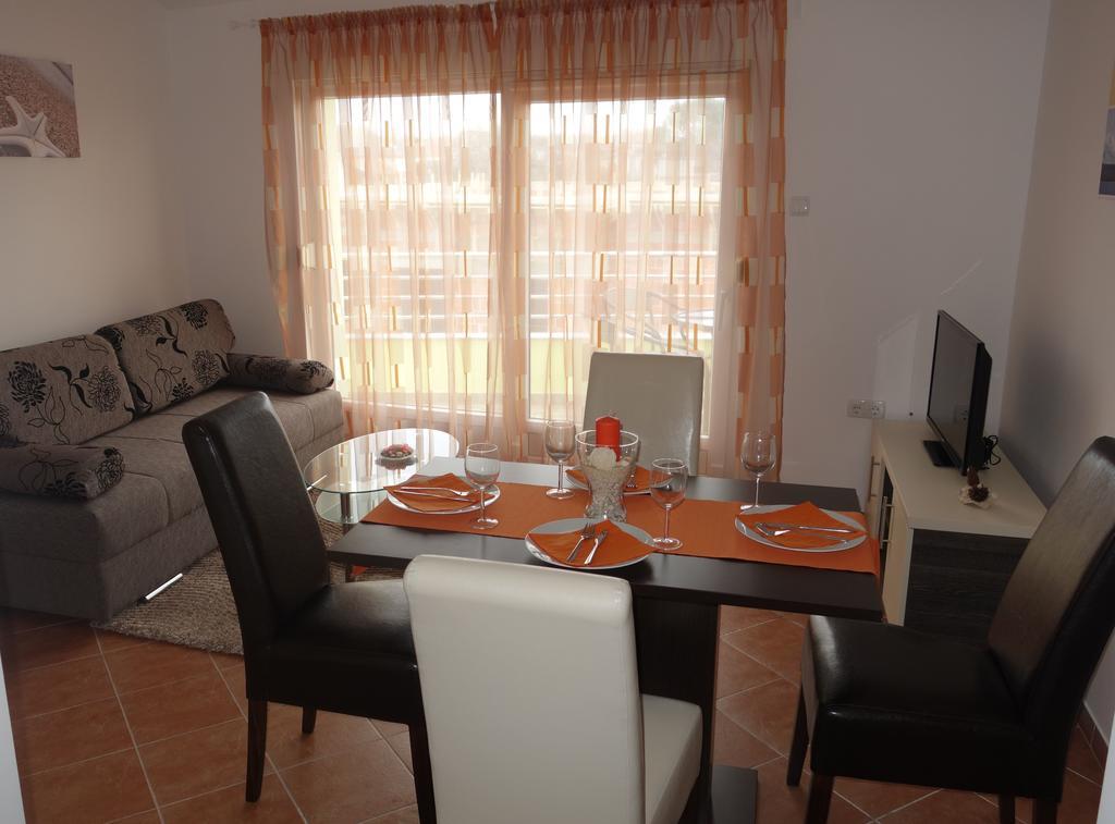 Apartments Soldinn Privlaka  Zimmer foto